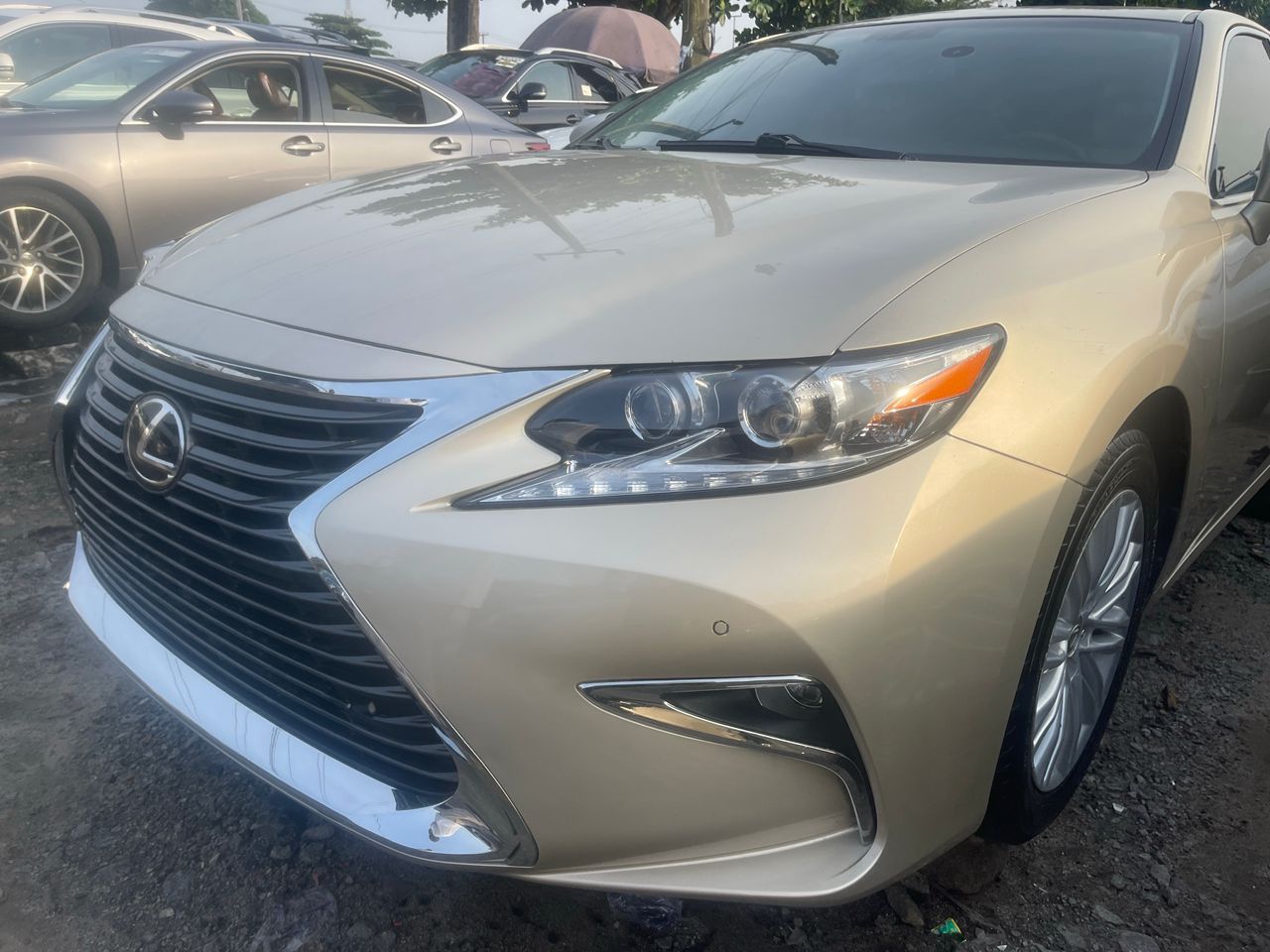 Lexus Es 350[side] Bulletmotors Lagos