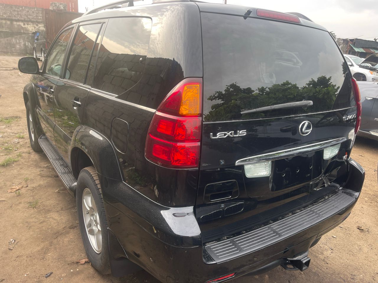 Lexus Gx 460 Tokunbo for sale at Bullet Motors Lagos”